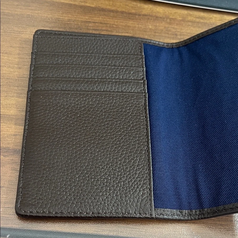 Brooks Brothers Brown Leather Passport Case